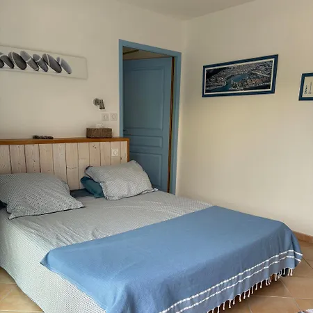 D'hotes Les Galets Bleus Bed and breakfast *